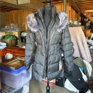 The North Face Gray Puffer Jacket with Fur Trim Hood